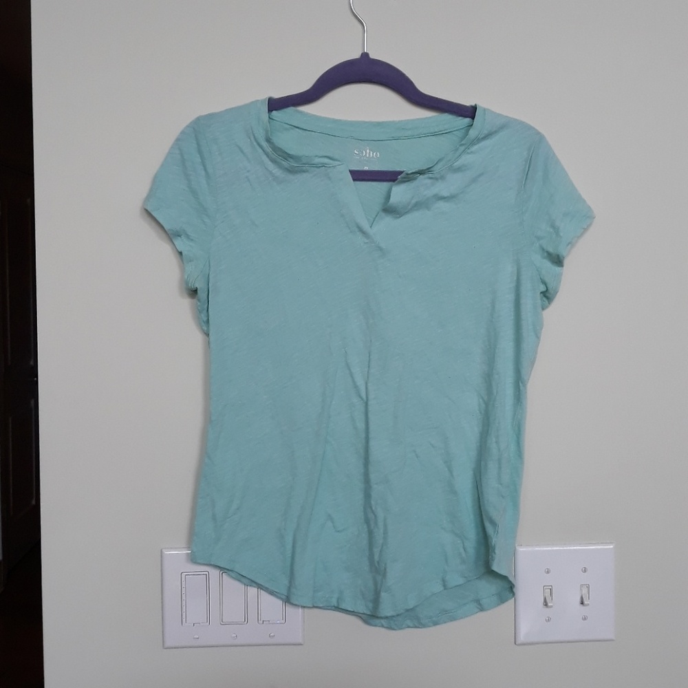 STORE CLOSING MAKE AN OFFER! New York & Co T-shirt